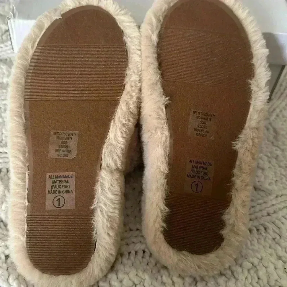Furry sandals